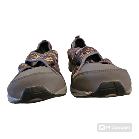 EUC Easy Spirit Wayanna strappy sneakers, gray, 9.5M - Picture 2 of 10